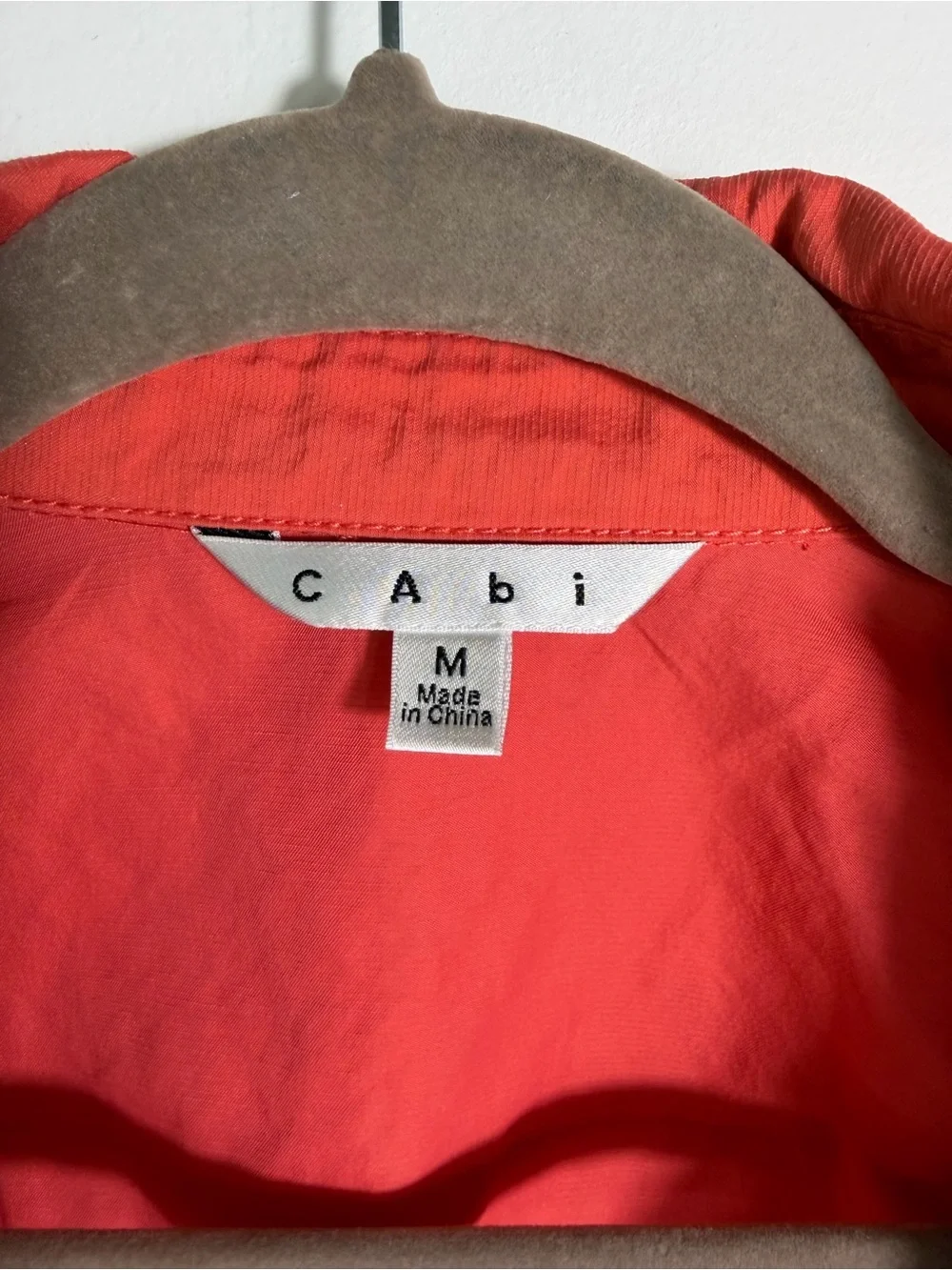 Cabi Women’s Coral Zip-Front Lightweight Jacket cropped roll tab sleeve Size M